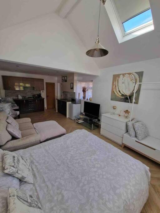 Lovely Studio Annex In Lilliput Poole Exteriér fotografie